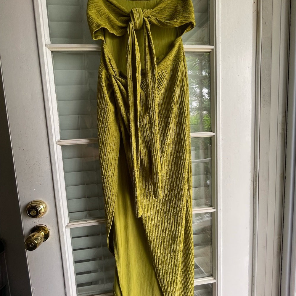 Elegant Green Women's Dress